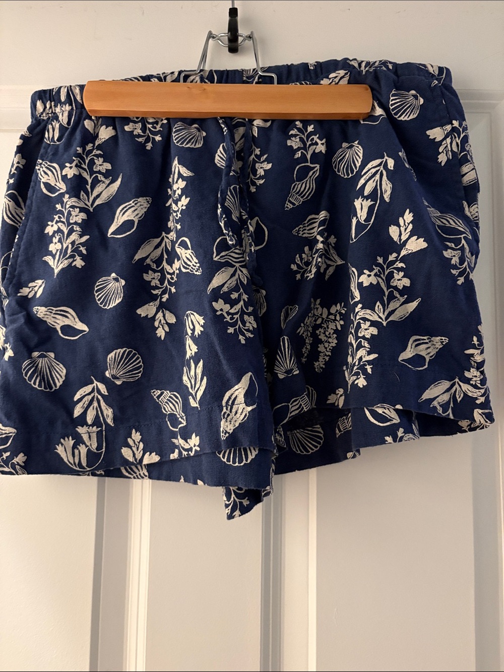 GAP Navy Shell & Print Shorts